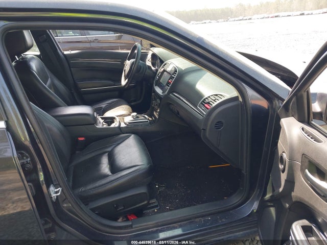 2018 CHRYSLER 300 2C3CCAAG6JH222825 Photo 4