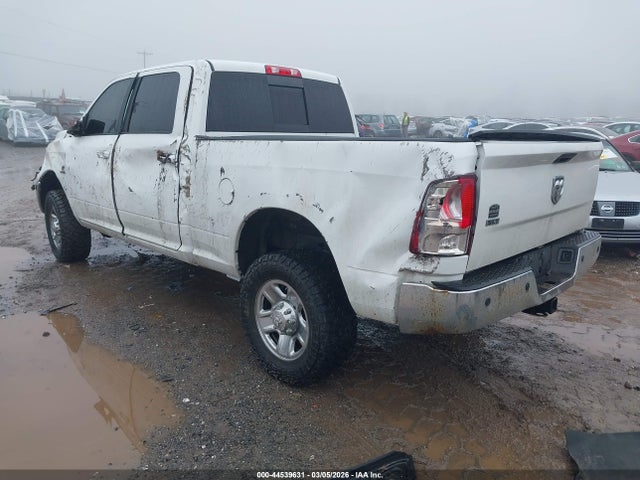 44539631 :رقم المزاد ، 3C6UR5DLXJG314106 vin ، 2018 Ram 2500 Slt  4x4 6'4 Box مزاد بيع