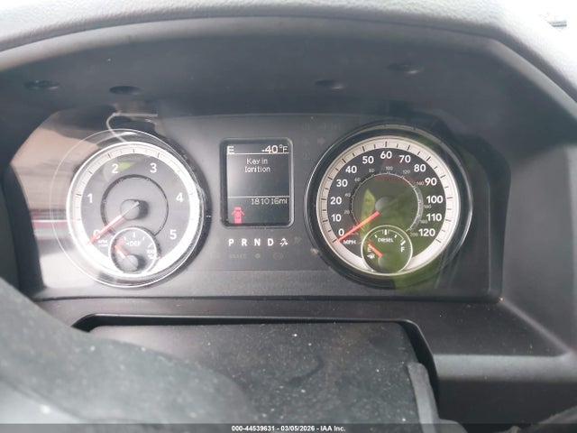 44539631 :رقم المزاد ، 3C6UR5DLXJG314106 vin ، 2018 Ram 2500 Slt  4x4 6'4 Box مزاد بيع