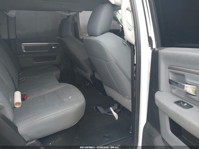 44539631 :رقم المزاد ، 3C6UR5DLXJG314106 vin ، 2018 Ram 2500 Slt  4x4 6'4 Box مزاد بيع