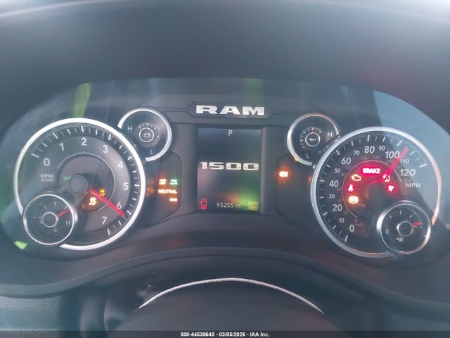 Продажа на аукционе авто 2021 Ram 1500 Big Horn  4x4 6'4 Box, vin: 1C6SRFMT7MN571099, номер лота: 44539640