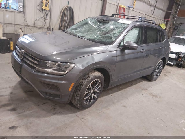 Продаж на аукціоні авто 2019 Volkswagen Tiguan 2.0t Se/2.0t Sel/2.0t Sel R-line/2.0t Sel R-line Black, vin: 3VV2B7AX4KM068231, номер лоту: 44539643