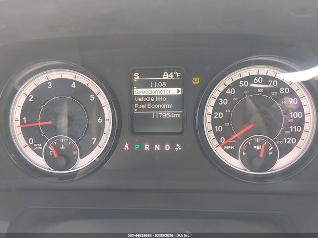 1C6RR6GGXKS669670 RAM 1500 Classic Warlock 4x2 6&#039;4 Box