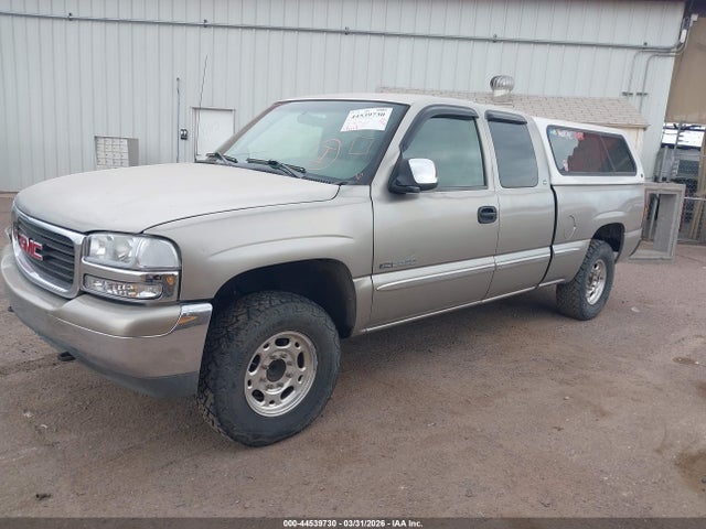 2000 GMC SIERRA 2500 1GTFC29U0YZ156808 Photo 1