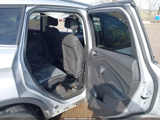 44539739 :رقم المزاد ، 1FMCU0G99EUC75044 vin ، 2014 Ford Escape Se مزاد بيع
