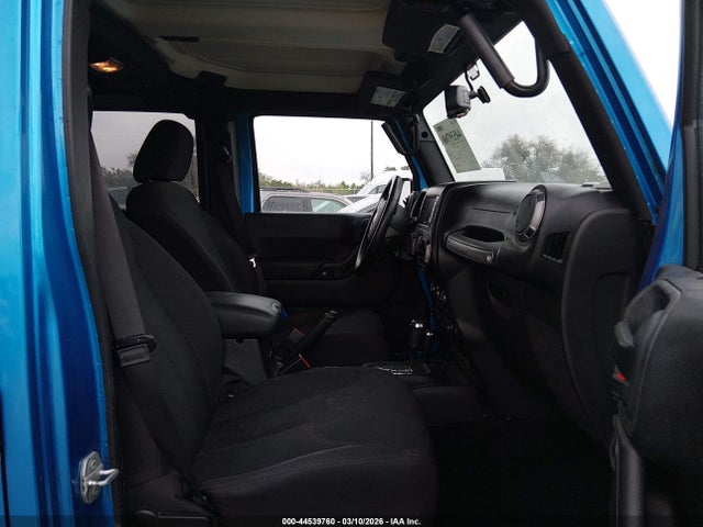 1C4BJWDG3FL502718 Jeep Wrangler Unlimited Sport