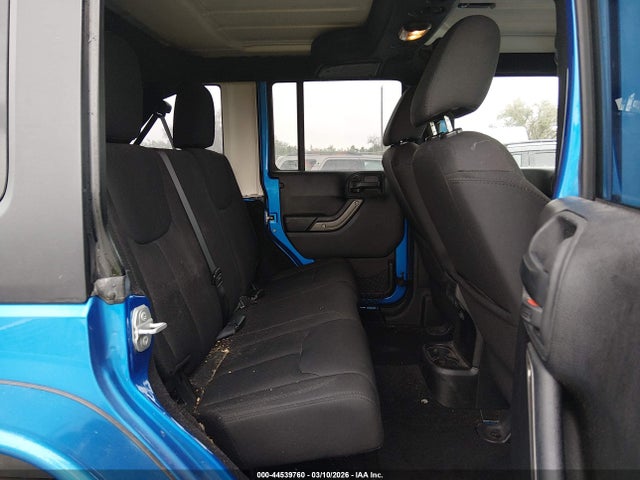1C4BJWDG3FL502718 Jeep Wrangler Unlimited Sport