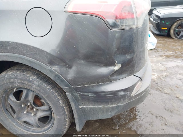JTMBFREV2HJ701841 Toyota RAV4 LE