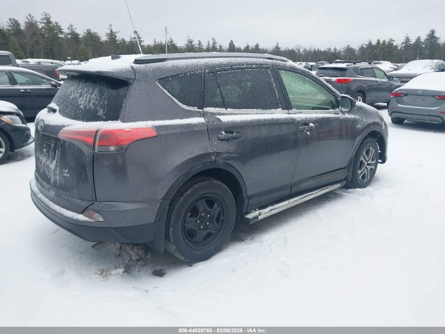 JTMBFREV2HJ701841 Toyota RAV4 LE