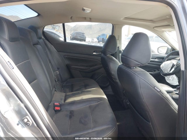 1N4BL4FW5MN373097 Nissan Altima Platinum Intelligent Awd