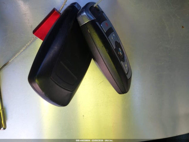 2015 BMW 740I WBAYA6C59FGK16663 Photo 10