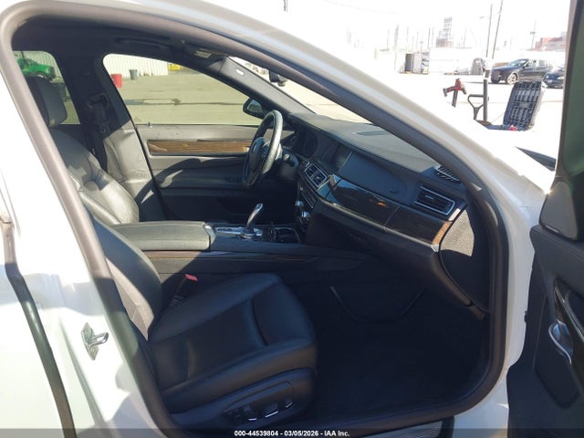 2015 BMW 740I WBAYA6C59FGK16663 Photo 4