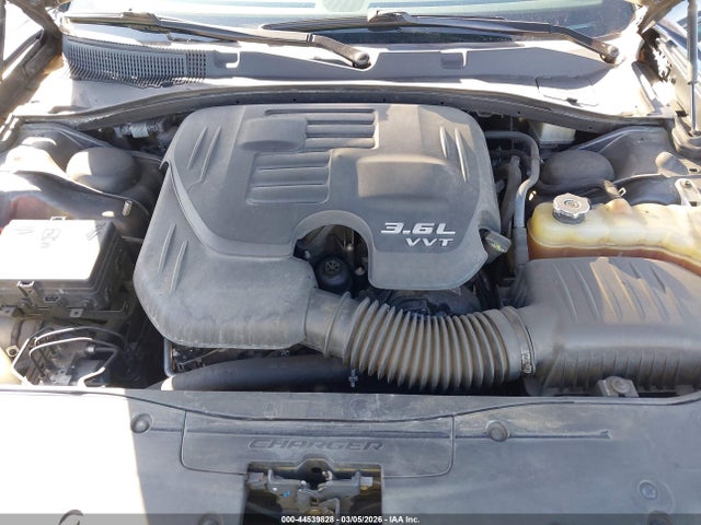 2C3CDXHG7KH678579 Dodge Charger Gt Rwd