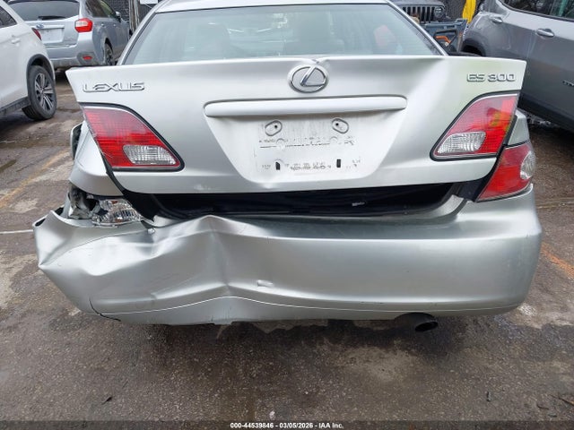 2002 Lexus Es 300 მანქანა იყიდება აუქციონზე, vin: JTHBF30G825023200, აუქციონის ნომერი: 44539846