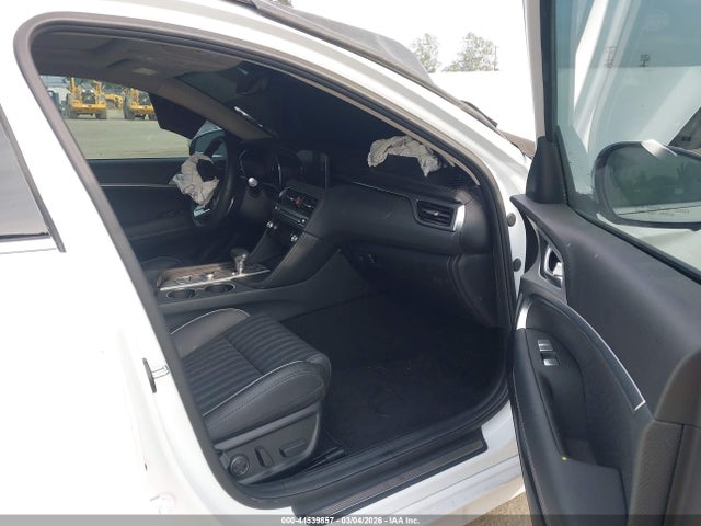 KMTG24SC1TU160393 Genesis G70 2.5t Rwd Prestige