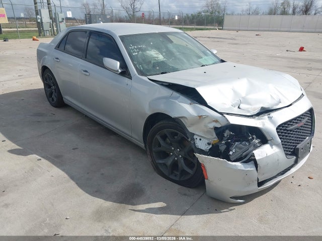2021 CHRYSLER 300 2C3CCABG6MH626498 Photo 0