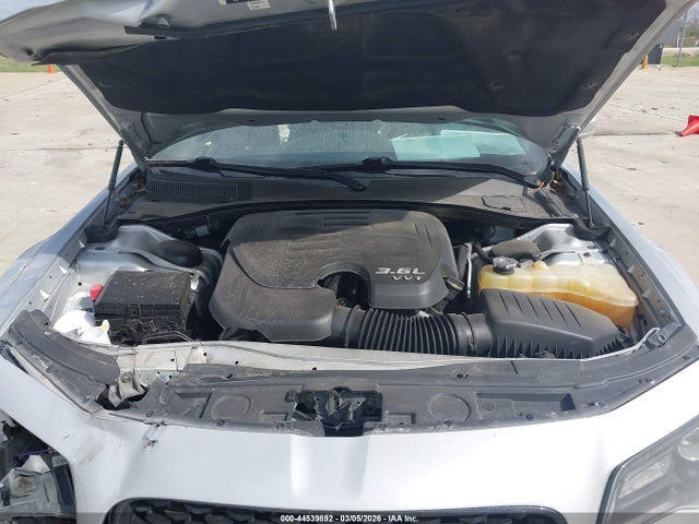 2021 CHRYSLER 300 2C3CCABG6MH626498 Photo 9