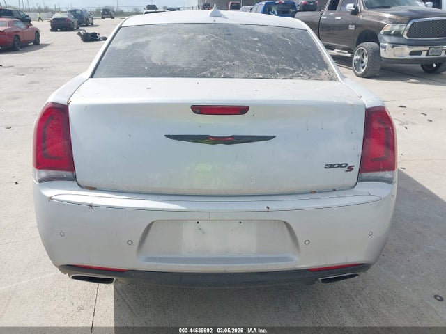 44539892 :رقم المزاد ، 2C3CCABG6MH626498 vin ، 2021 Chrysler 300 300s مزاد بيع
