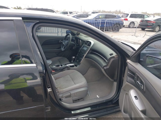 2015 CHEVROLET MALIBU 1G11A5SL4FF261443 Photo 4