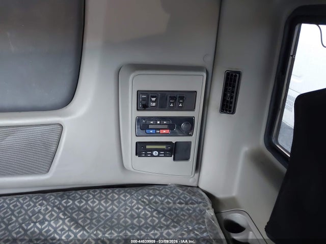 2019 International Lt მანქანა იყიდება აუქციონზე, vin: 3HSDZAPR5KN155551, აუქციონის ნომერი: 44539909