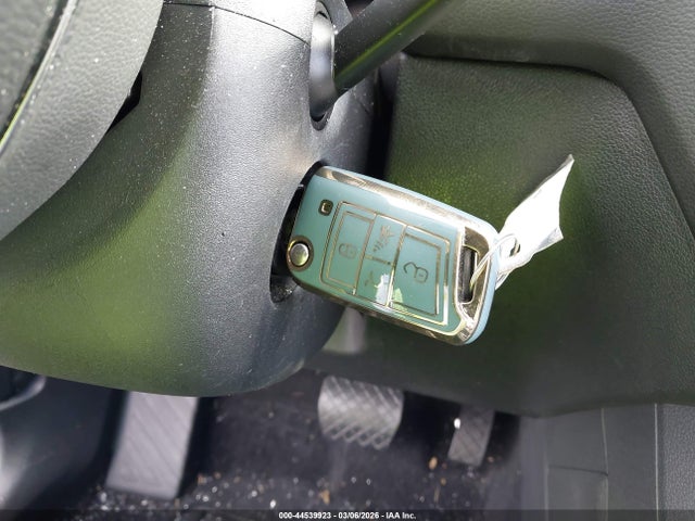 44539923 :رقم المزاد ، 3VV1B7AX2LM034625 vin ، 2020 Volkswagen Tiguan 2.0t S مزاد بيع
