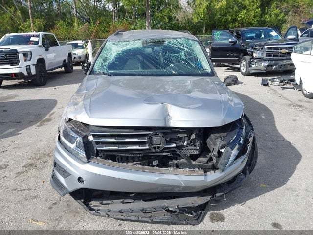 44539923 :رقم المزاد ، 3VV1B7AX2LM034625 vin ، 2020 Volkswagen Tiguan 2.0t S مزاد بيع