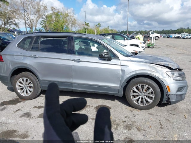 44539923 :رقم المزاد ، 3VV1B7AX2LM034625 vin ، 2020 Volkswagen Tiguan 2.0t S مزاد بيع