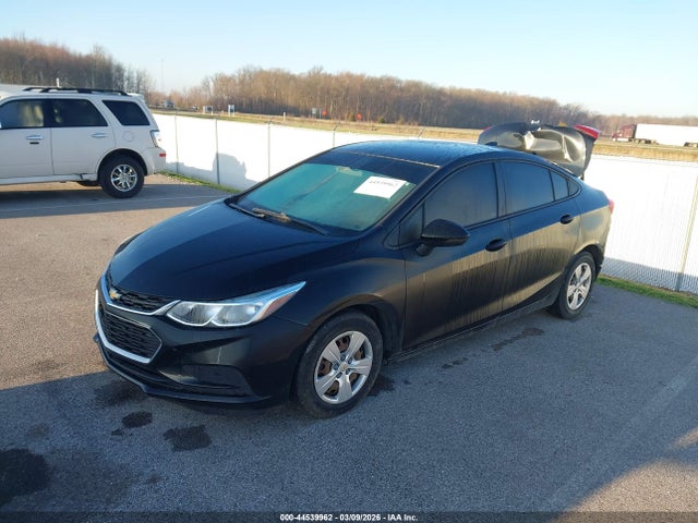 44539962 :رقم المزاد ، 1G1BC5SM1J7208080 vin ، 2018 Chevrolet Cruze Ls Auto مزاد بيع
