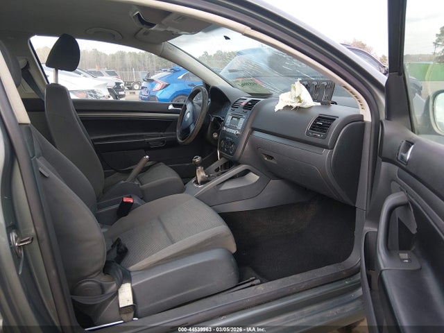 44539963 :رقم المزاد ، WVWAR71K37W155619 vin ، 2007 Volkswagen Rabbit 2-door مزاد بيع
