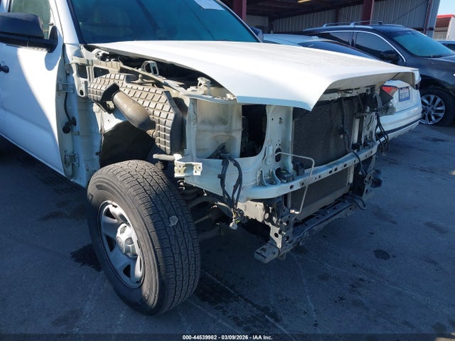 5TFRX5GNXHX096501 Toyota Tacoma Sr