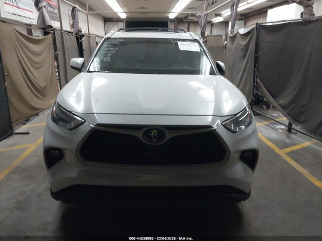 Toyota Highlander Xle 2023 5TDKDRAH5PS042645 Image 11