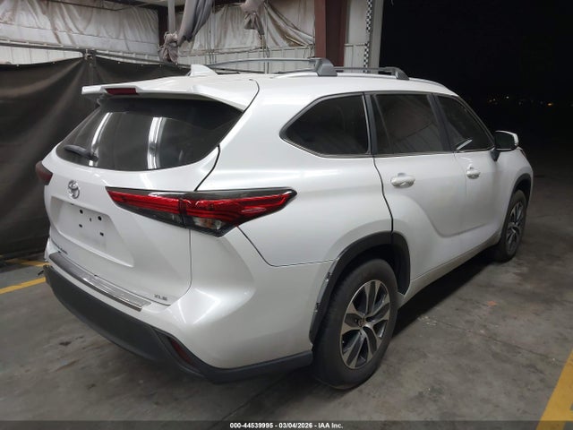 Toyota Highlander Xle 2023 5TDKDRAH5PS042645 Image 4
