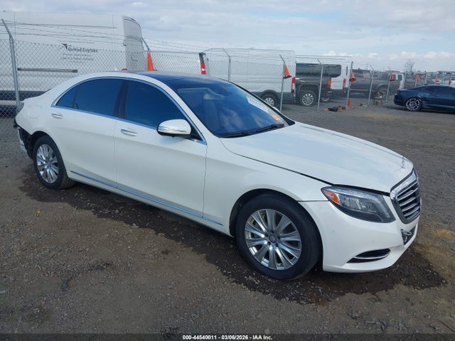 2015 MERCEDES-BENZ S 550 WDDUG8FB9FA068620