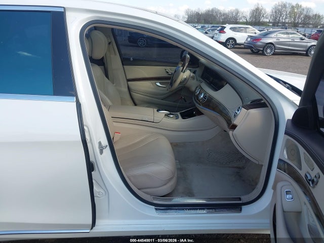 2015 MERCEDES-BENZ S 550 WDDUG8FB9FA068620 Photo 4