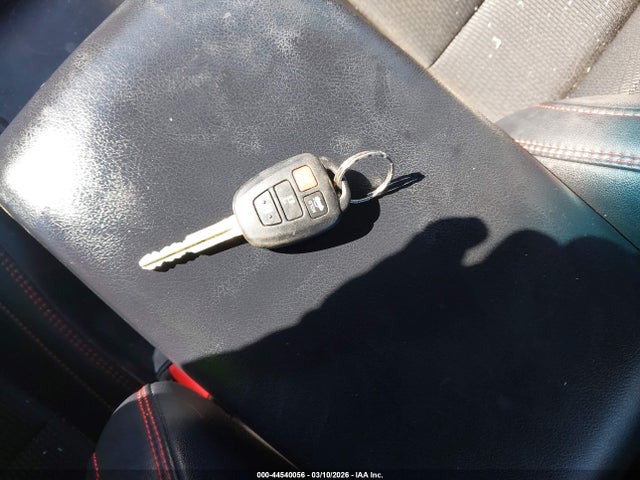 4T1BF1FK5GU587185 Toyota CAMRY SE