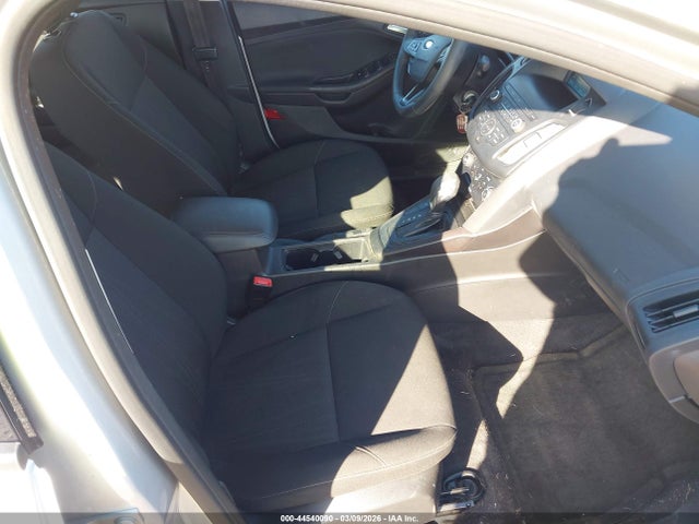 Ford FOCUS SE 2018 1FADP3F29JL267148 Image 5