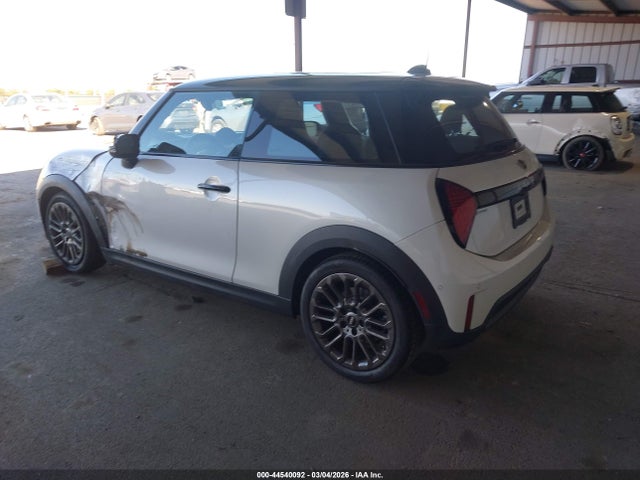 Mini Hardtop Cooper 2025 WMW13GD08S2W46227 Image 3