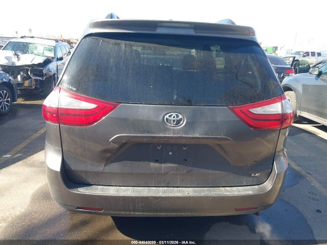 5TDKK3DC6GS690630 Toyota Sienna Le 8 Passenger