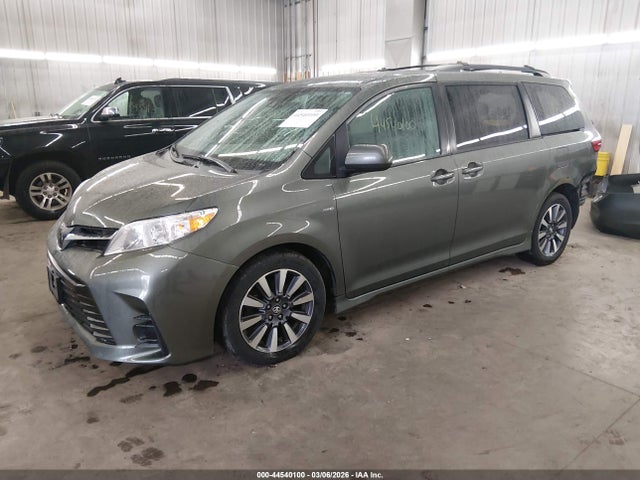44540100 :رقم المزاد ، 5TDJZ3DC5LS234605 vin ، 2020 Toyota Sienna Le مزاد بيع