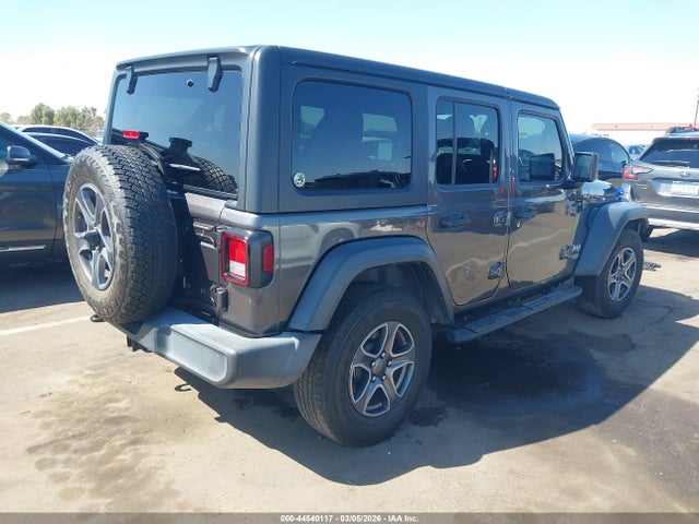 1C4HJXDG2JW279157 Jeep Wrangler Unlimited Sport S 4x4