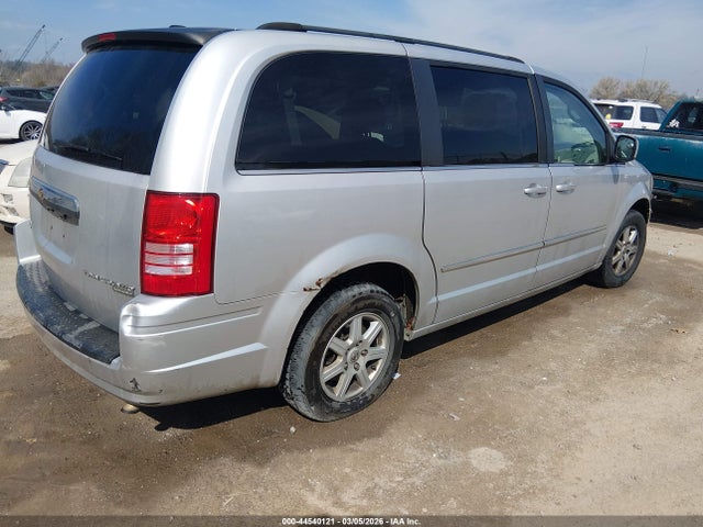44540121 :رقم المزاد ، 2A4RR5D11AR306669 vin ، 2010 Chrysler Town & Country Touring مزاد بيع