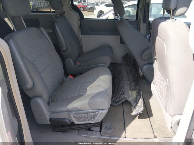 44540121 :رقم المزاد ، 2A4RR5D11AR306669 vin ، 2010 Chrysler Town & Country Touring مزاد بيع