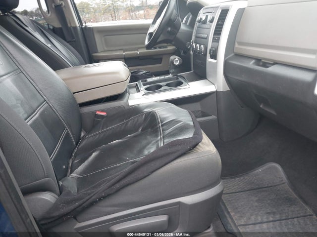 44540131 :رقم المزاد ، 1D7RV1GT3BS704267 vin ، 2011 Ram Ram 1500 Slt مزاد بيع