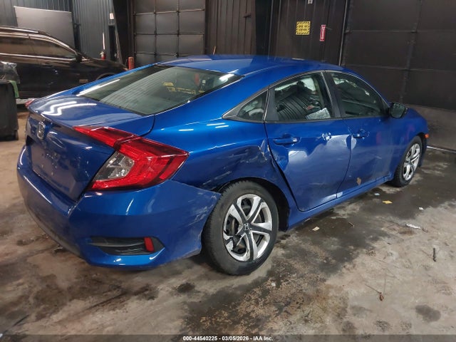 Aukcja sprzedaży 2018 Honda Civic Lx, vin: 2HGFC2F50JH523694, numer aukcji: 44540225