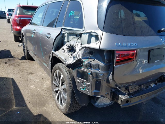 W1N4M4GB9MW091317 Mercedes-Benz GLB 250