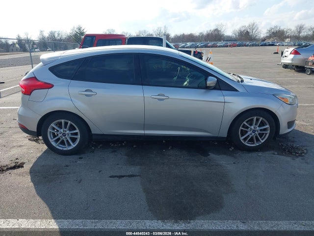 Ford FOCUS SE 2015 1FADP3K29FL328561 Image 13
