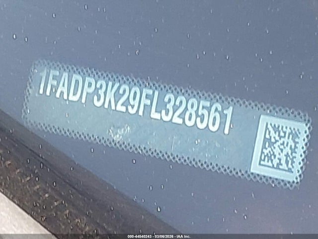 Ford FOCUS SE 2015 1FADP3K29FL328561 Image 9