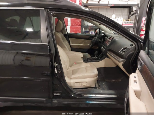 Продаж на аукціоні авто 2017 Subaru Outback 2.5i Limited, vin: 4S4BSANC8H3237112, номер лоту: 44540333