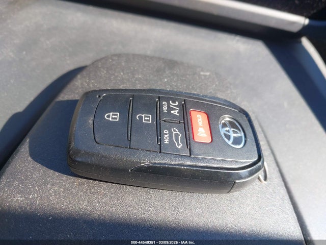 Toyota BZ4X XLE 2024 JTMABACA9RA081760 Image 11