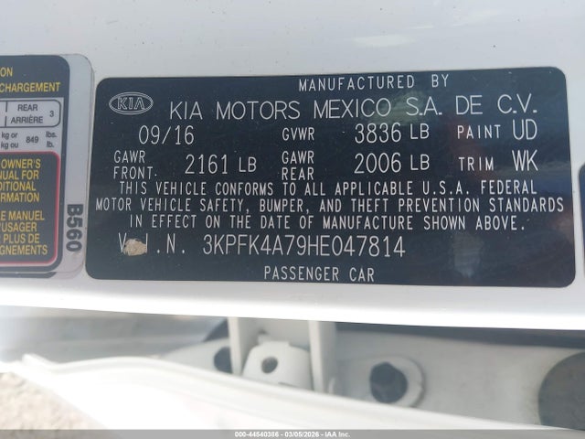 2017 KIA FORTE 3KPFK4A79HE047814 Photo 8